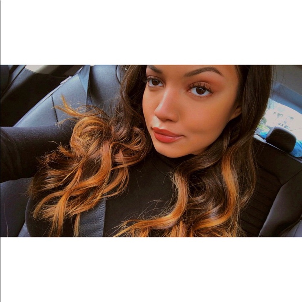 Meet your Posher, Clara